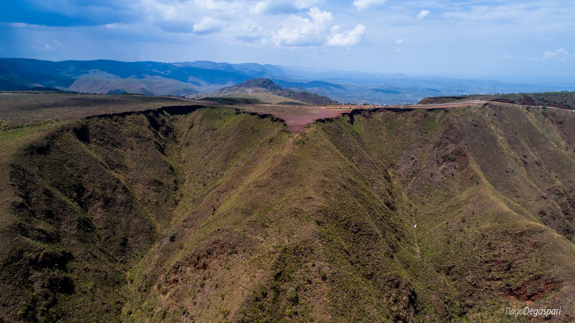 Vista aérea da Serra do Rola Moça